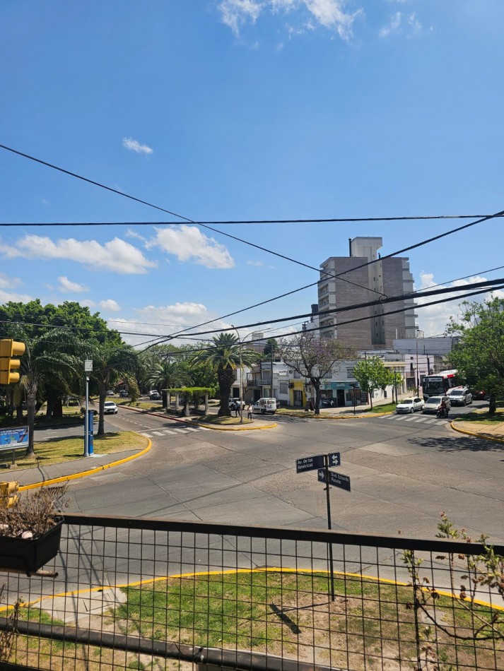 VENTA DUPLEX AVENIDA DE LAS AMERICAS/RACEDO